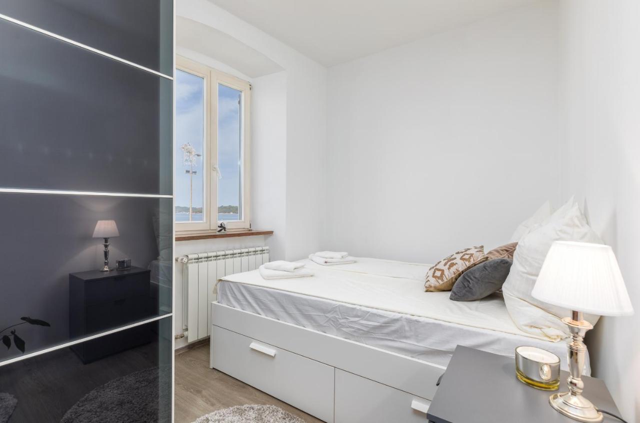 Apartment Augusto - Sea View Пула Екстериор снимка