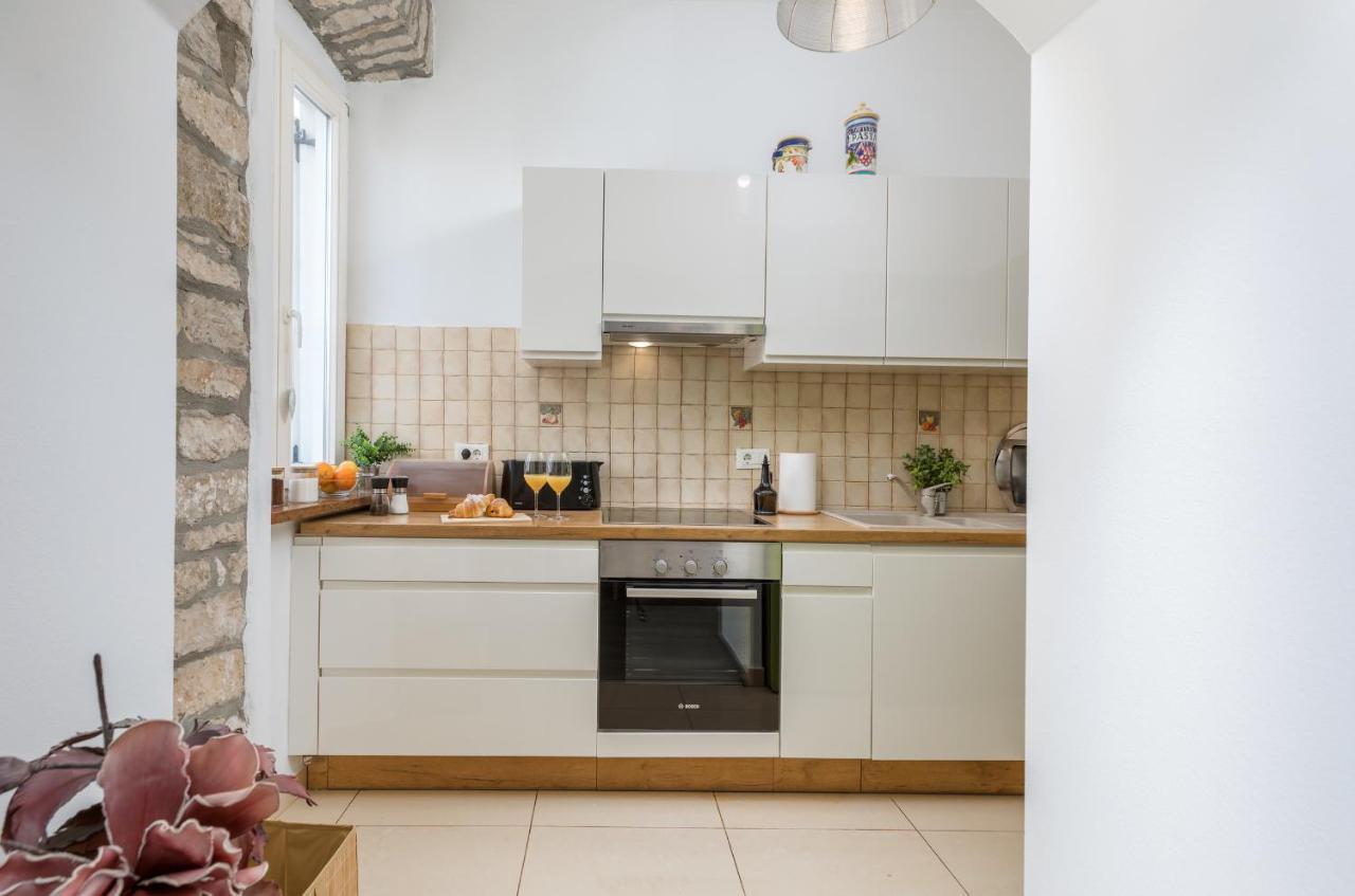 Apartment Augusto - Sea View Пула Екстериор снимка