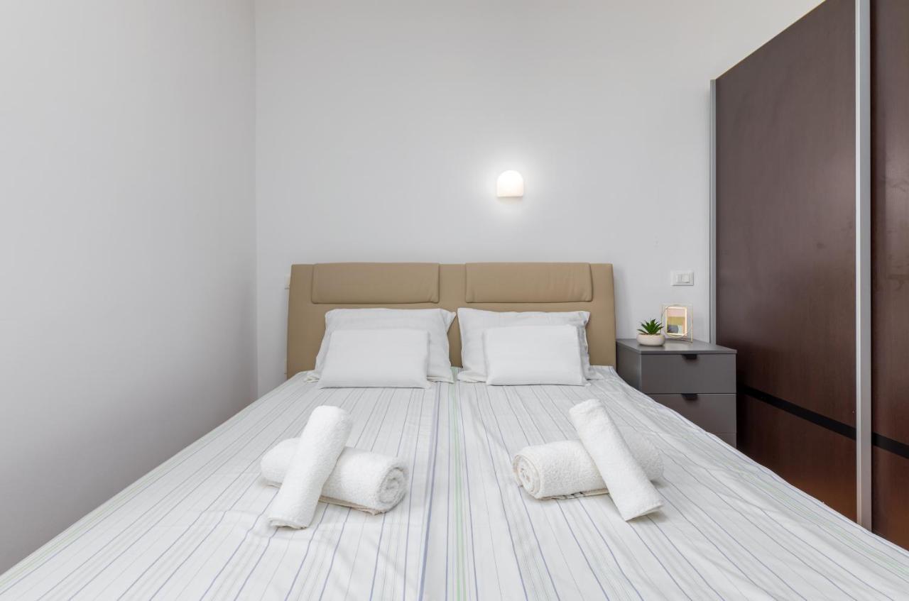 Apartment Augusto - Sea View Пула Екстериор снимка
