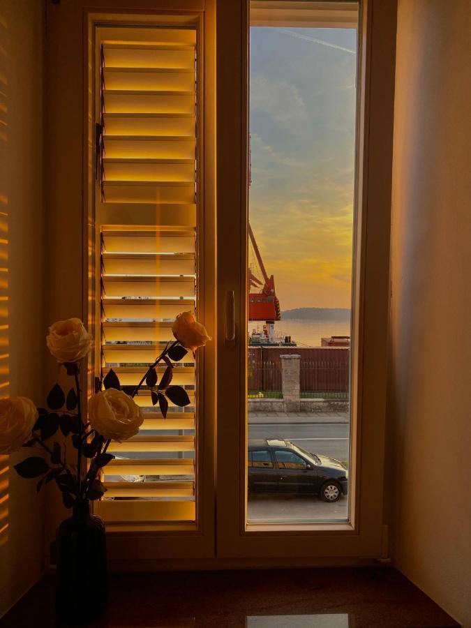 Apartment Augusto - Sea View Пула Екстериор снимка