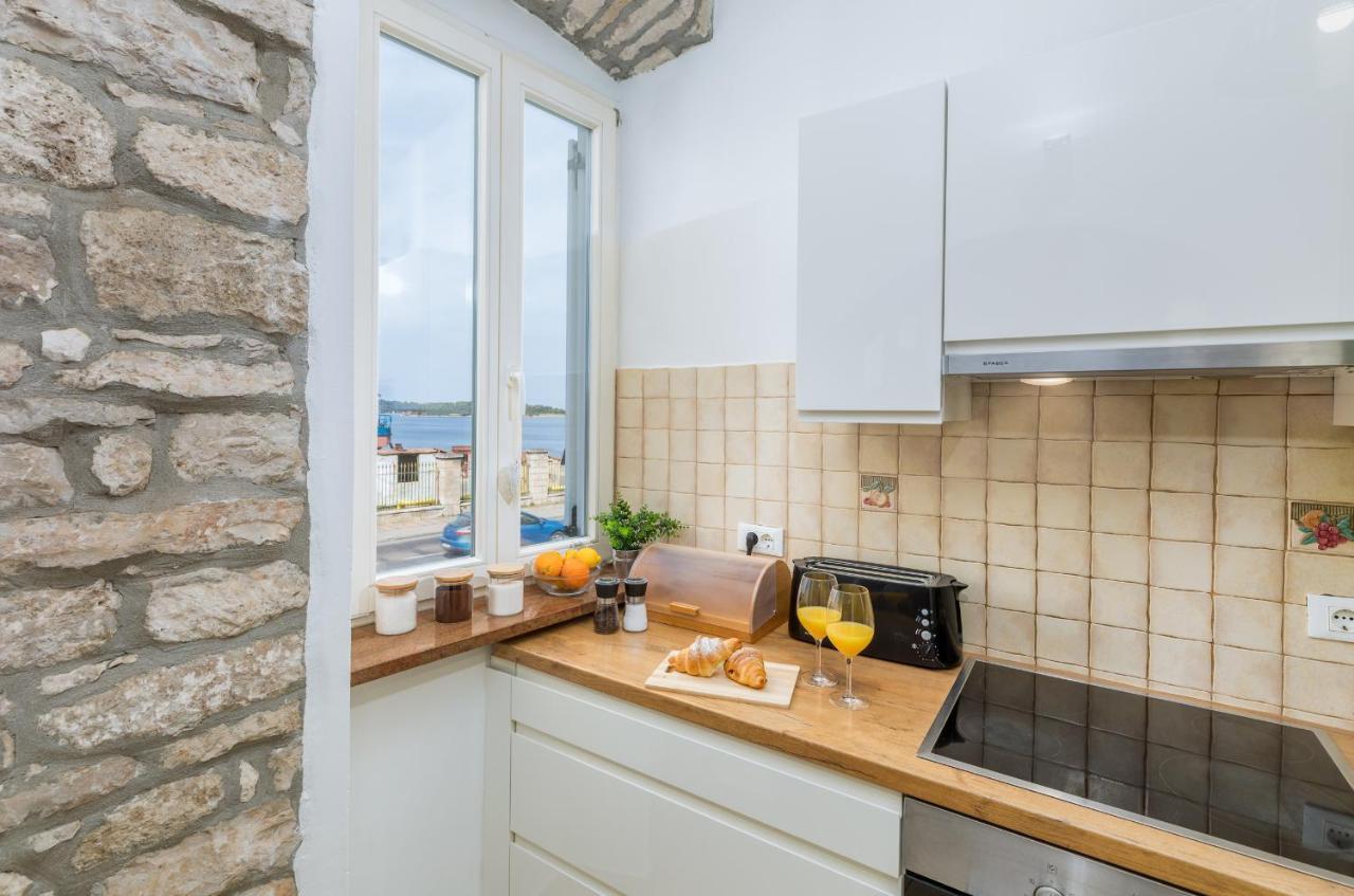 Apartment Augusto - Sea View Пула Екстериор снимка